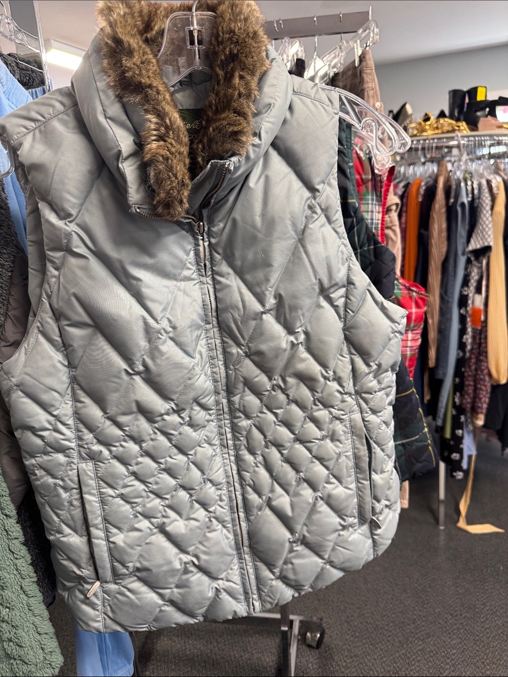 Eddie Bauer goose down vest M // 092329